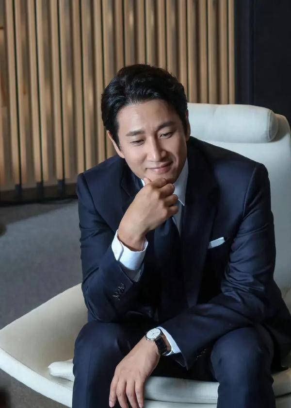 韩国知名男星承认吸毒_检测_毛发_李善均