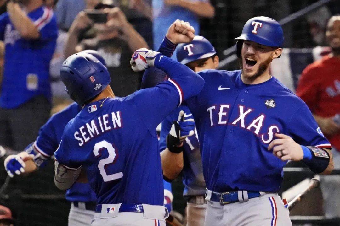 深一度|mlb世界大赛,给棒球运动"加把火"_比赛_游骑兵_中国