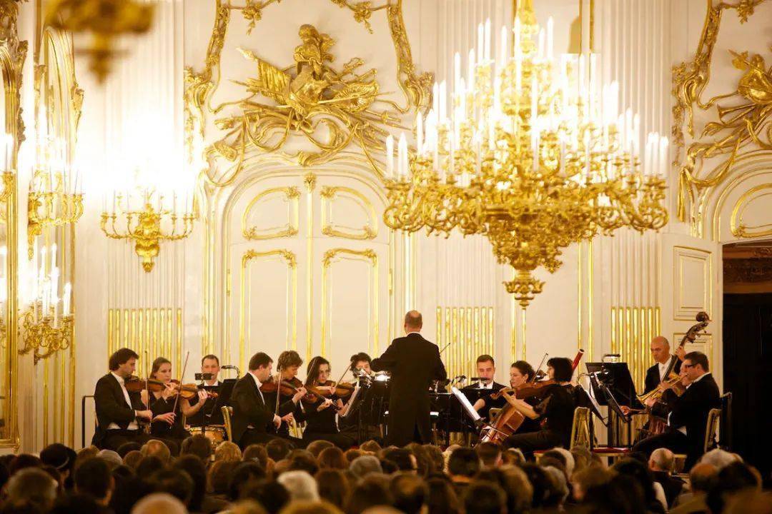 27 | 维也纳美泉宫交响乐团—2024新年音乐会,67感受来自维也纳的