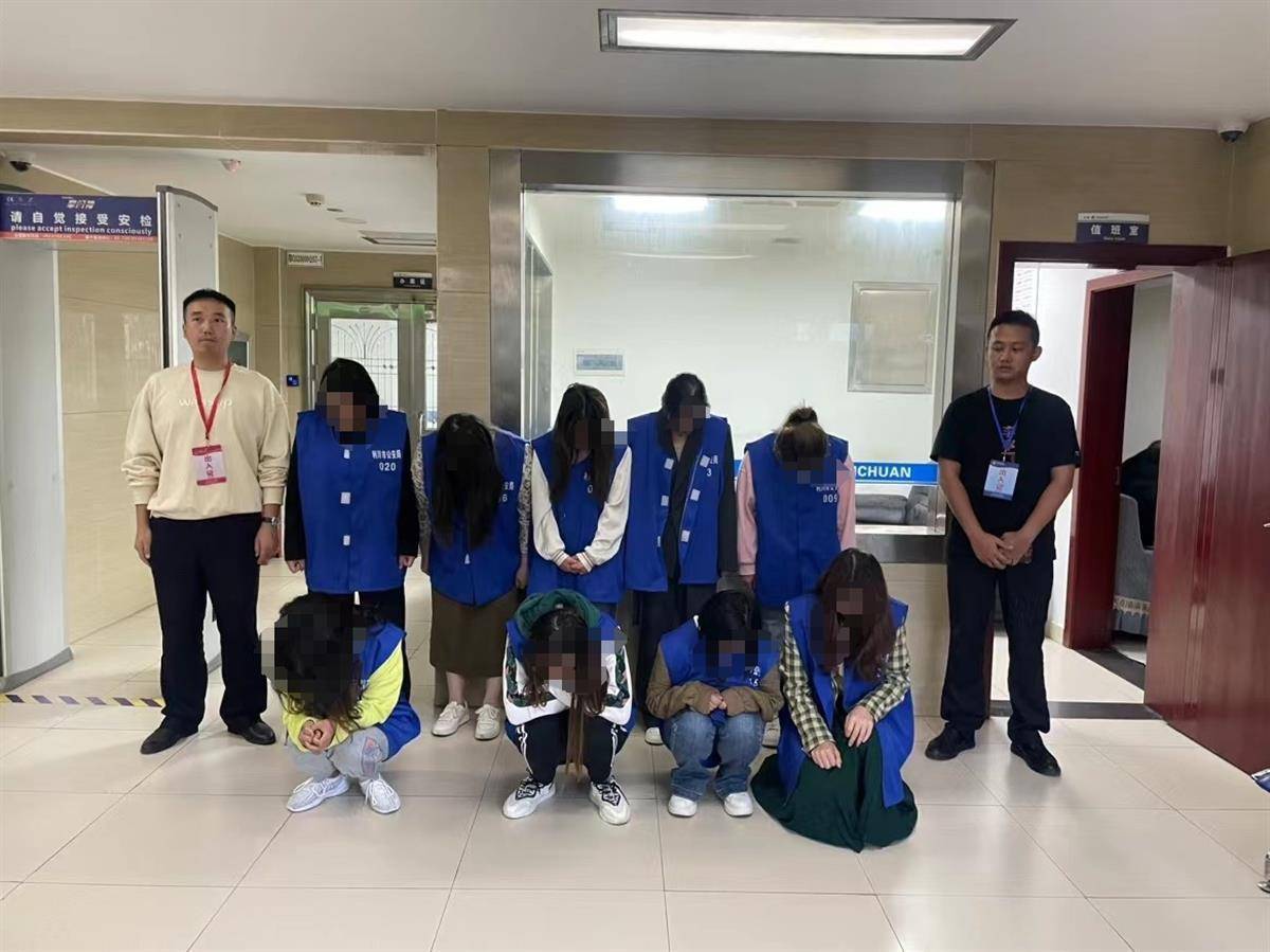 60余名"女朋友"落网,湖北利川公安破获一起网络交友诈骗案_代理_冯某