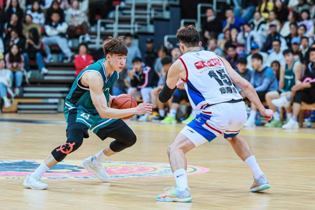 干拔三分杀死比赛,太理双子星杀疯了!_曹芷豪_决赛_大学篮球