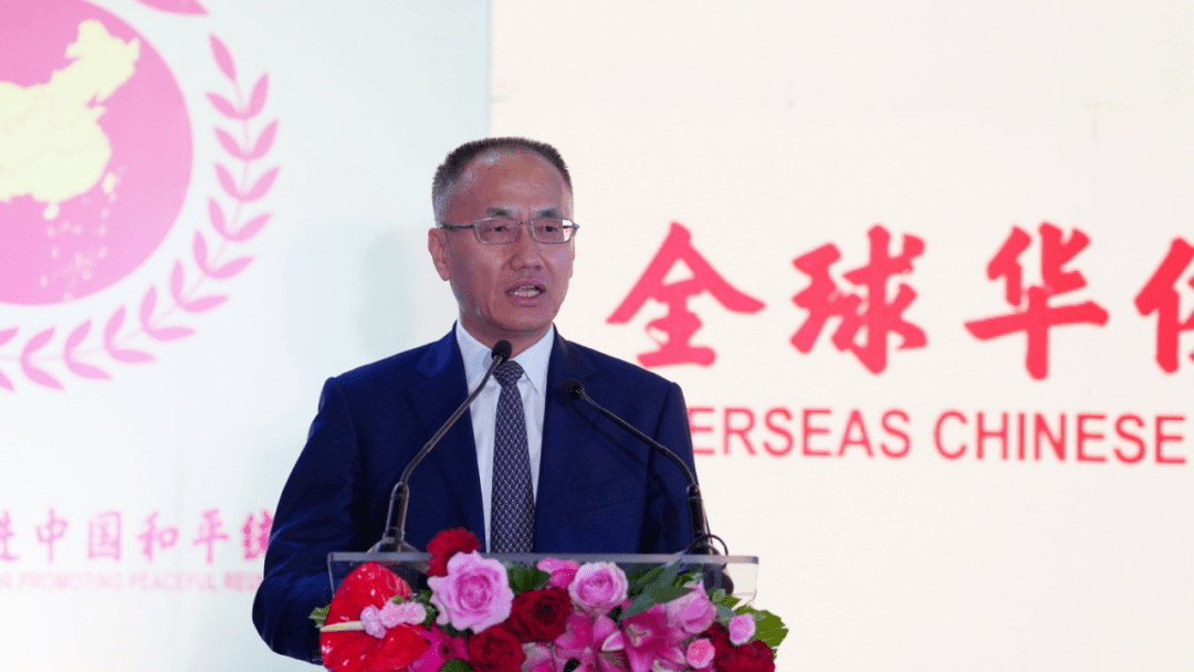 人民网 刘畅摄全非洲中国和平统一促进会会长徐长斌致辞.