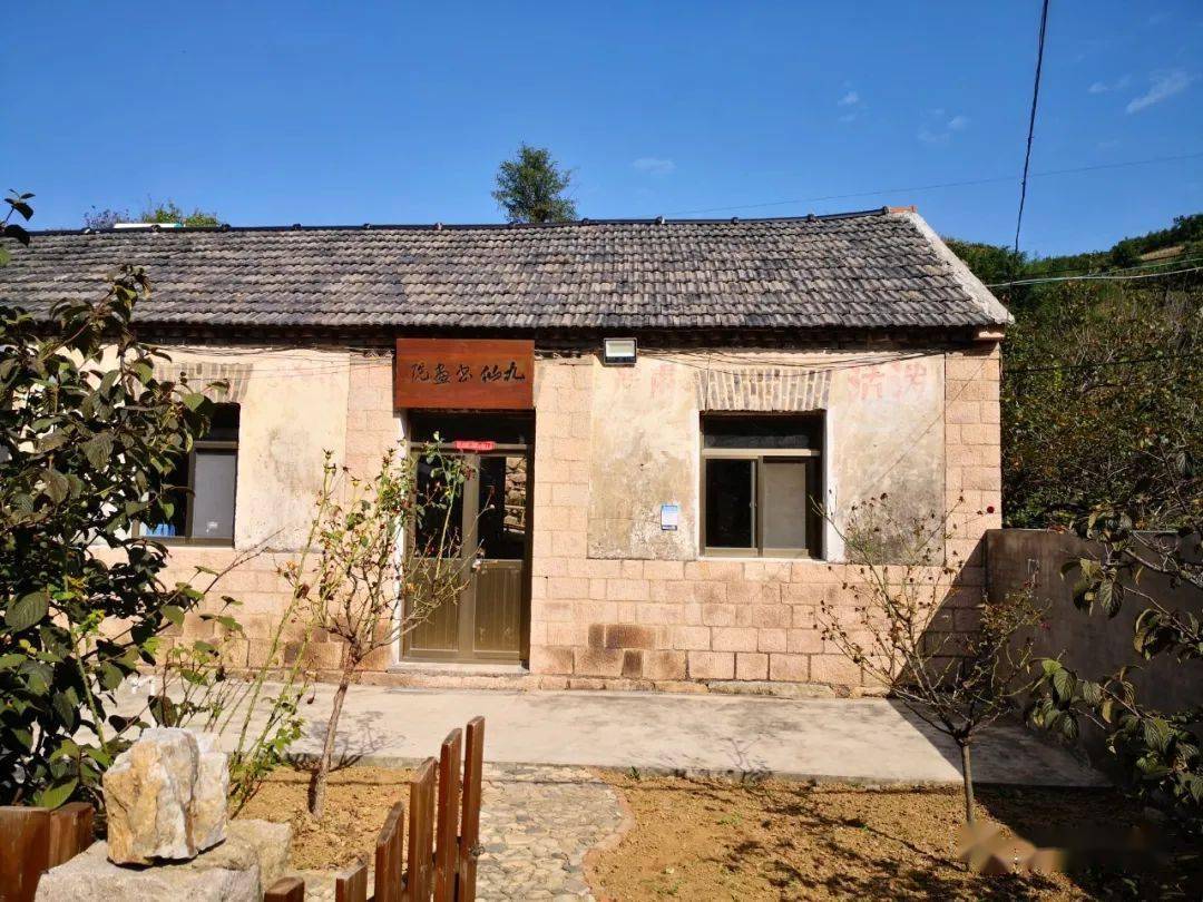 故乡的红瓦房_黑瓦_时代_草房