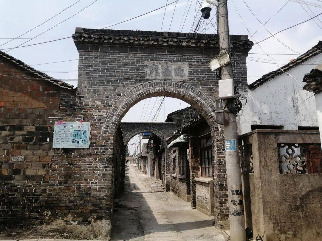 华山古村的两守望者已经164岁了!_保护_杨俊达_解小祥