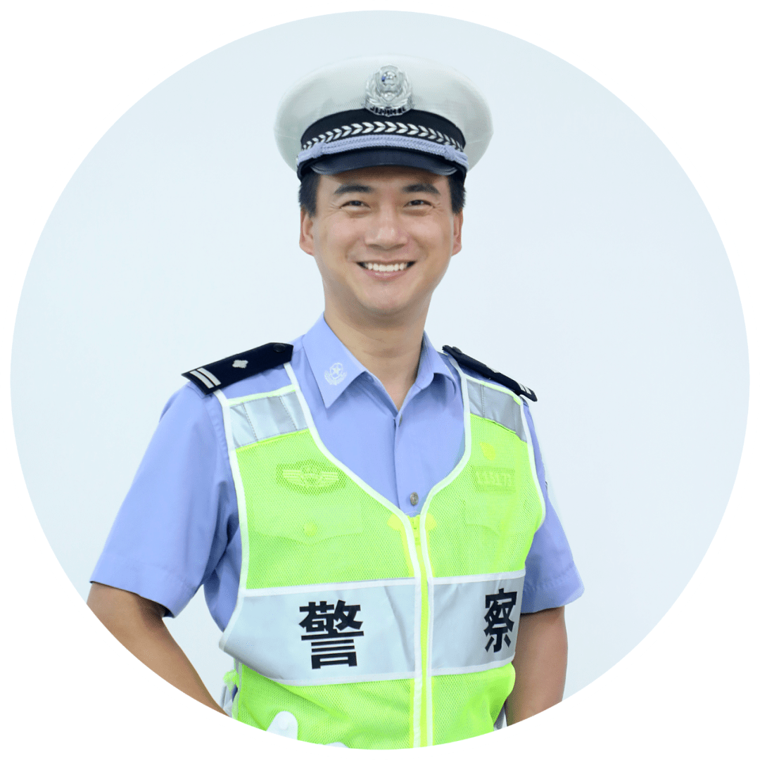 交警新式帽子图片