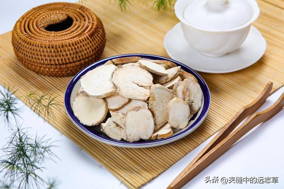 方子的脉络我们也大致是捋顺了,四物汤 六味地黄丸 二至丸,乍一看全都