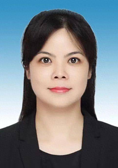 渝水区人民政府副区长傅倩,女,汉族,1985年2月生,研究生,中共党员.