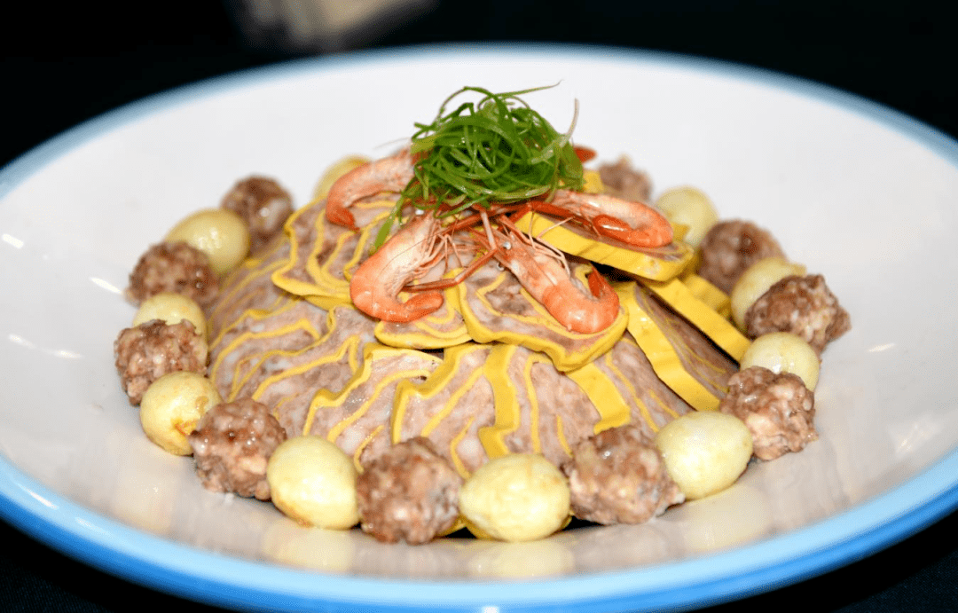 其中,诸暨7道美食入选,分别为安华牛杂煲,岭北盐焗鸡,诸暨西施豆腐