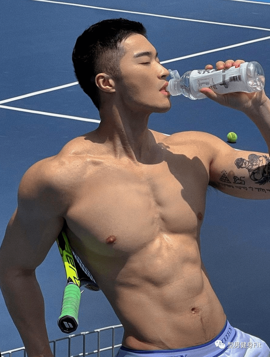 肌肉名媛樊野颜值身材yyds