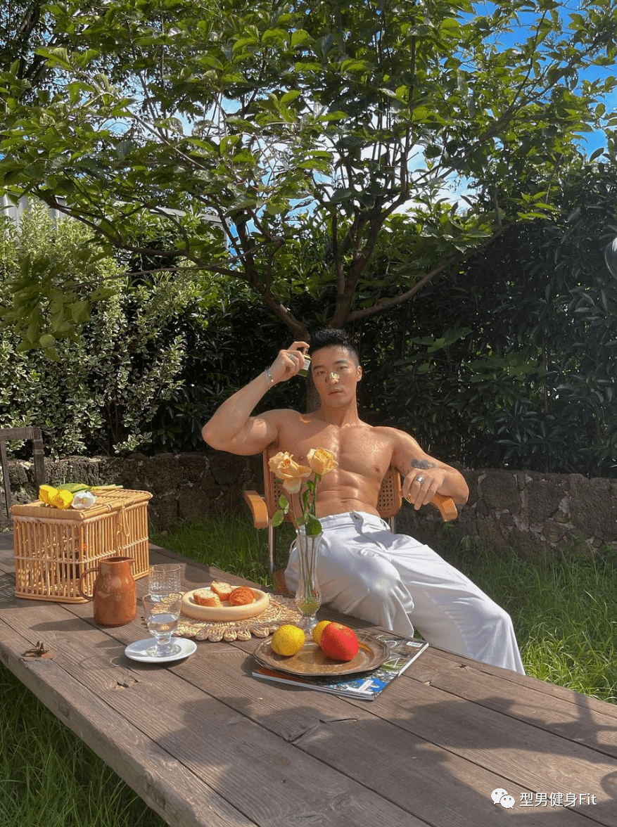 肌肉名媛樊野颜值身材yyds