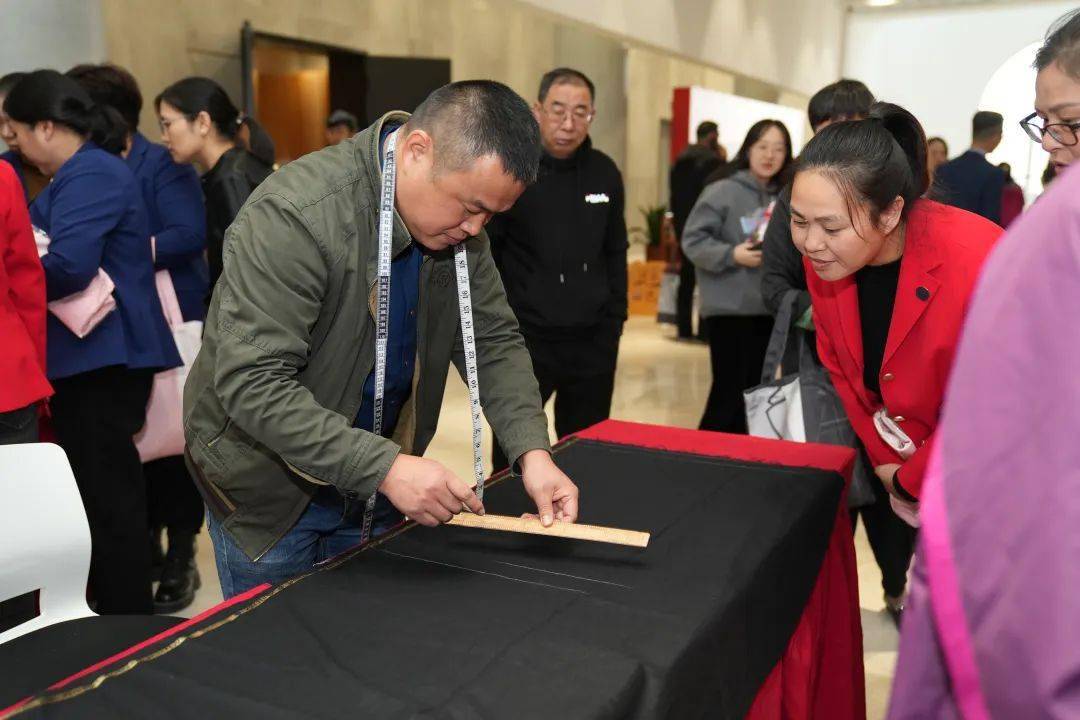 百年"红帮裁缝技艺"在传承与创新中前行_文化_奉化_发展