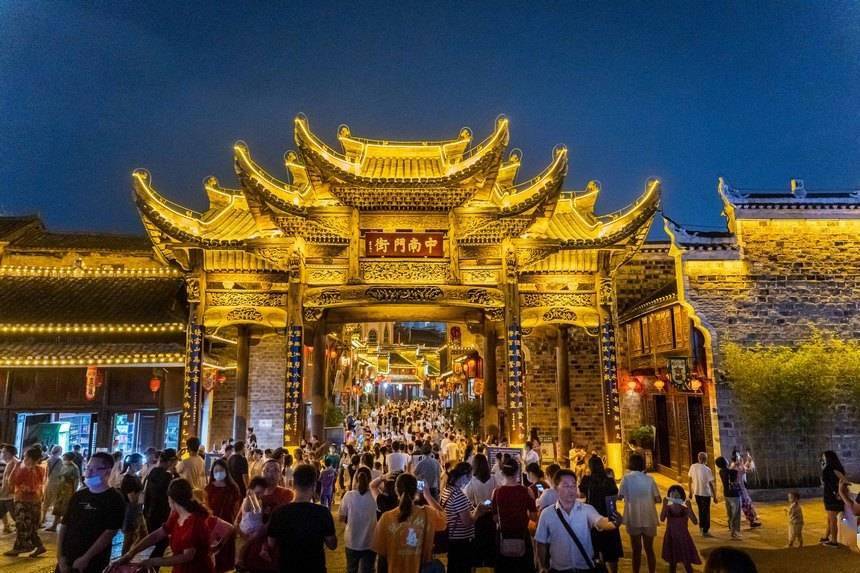 贵州铜仁将推出5项冬春季文体旅重点活动_梵净山_景区_系列