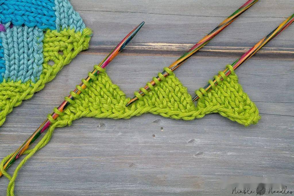 戳视频学习格状编织的教程▼手套的织法袜子的织法戳视频学习袜子的