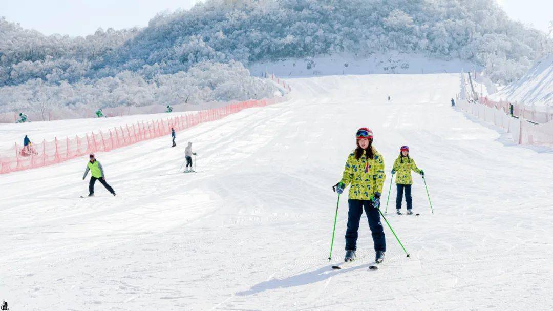 汉中龙头山滑雪场图片