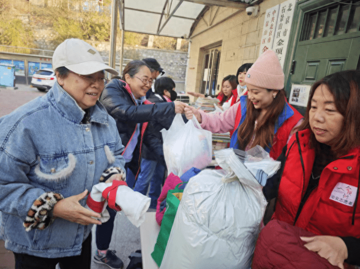 “对口支援、 爱心捐赠”！石景山区这个社区在行动 宁城 活动 金顶街街道