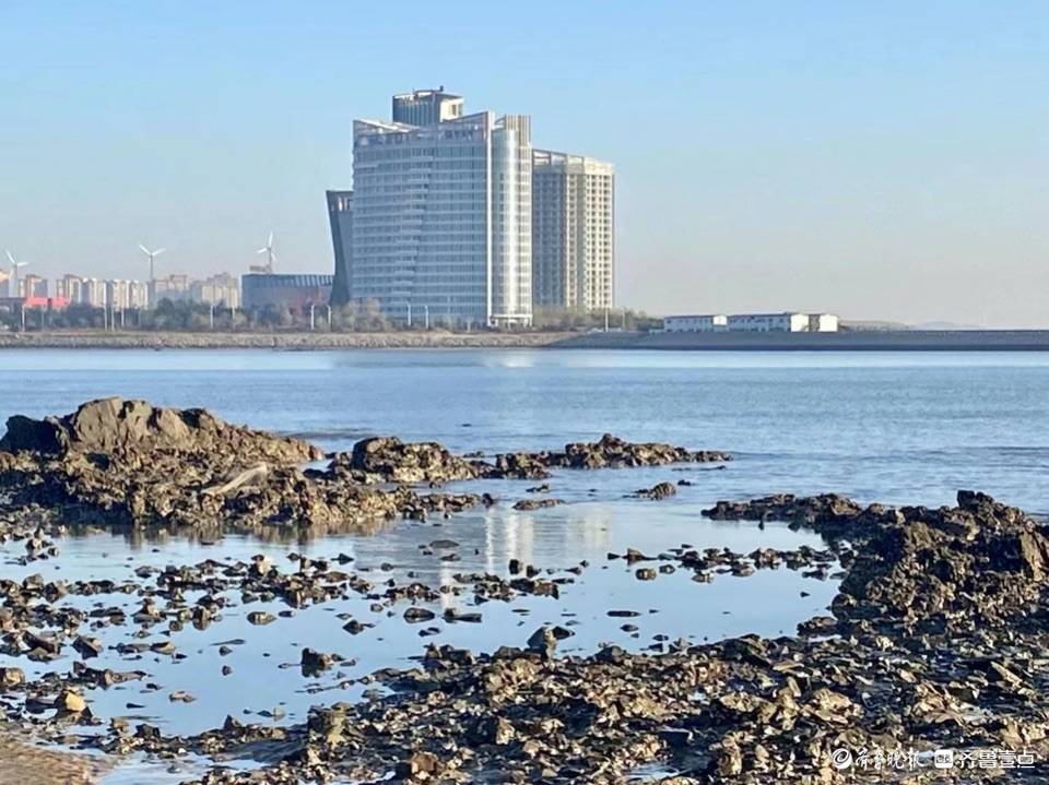 青岛鳌山湾,风和日丽景色宜人