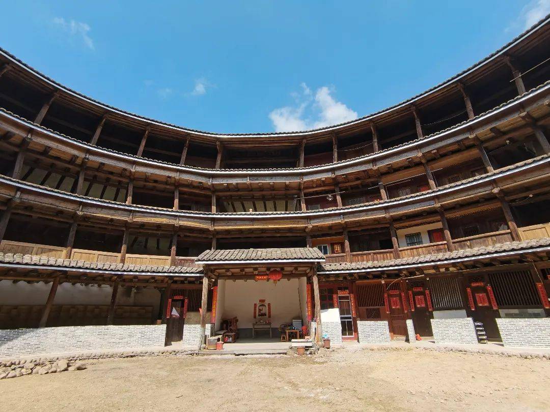 【闽人智慧】土楼之美跨越山海_建筑_中原_福建土楼