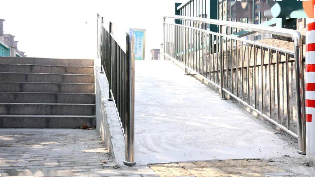 嵩塘河桥无障碍通道缺失,后续来了→_佘山镇_坡道_市民