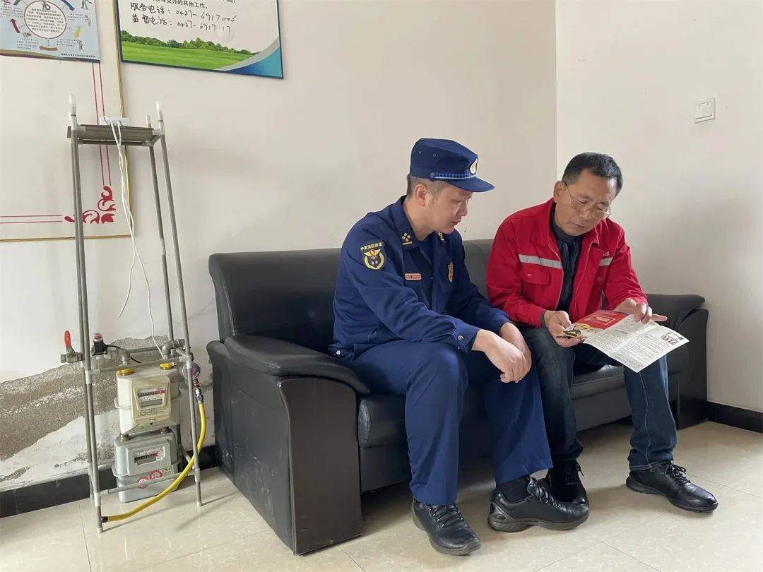 红旗街道办事处,东郭生态造纸厂,胡家镇,东郭学校,盘锦市中小学综合