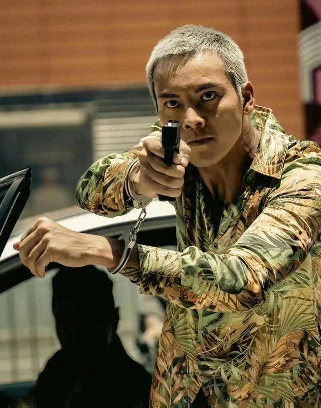 "谢霆锋与陈伟霆的友情岁月,一张合照见证无尽情感_好友_兄弟_祝福