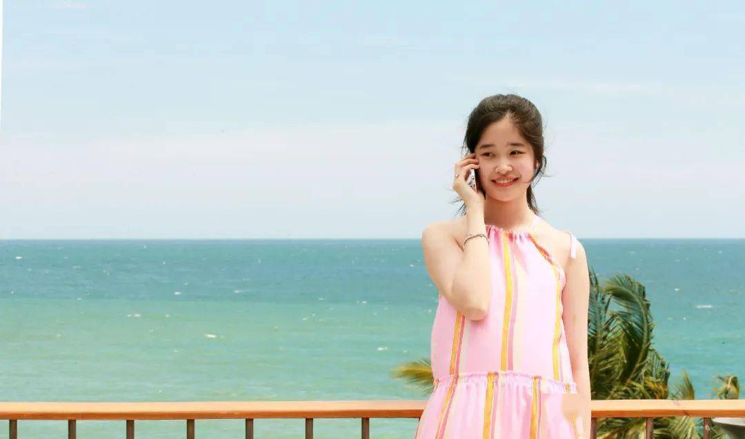 陈童专访|18岁饰演孕妇 感叹张艺谋导演"太厉害了"_表演_经历_自然