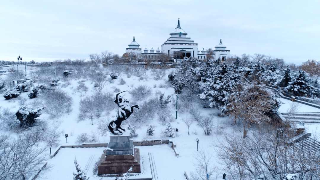乌兰浩特市文化旅游体育局高质量谋划冬季冰雪旅游产品,营造红红火火