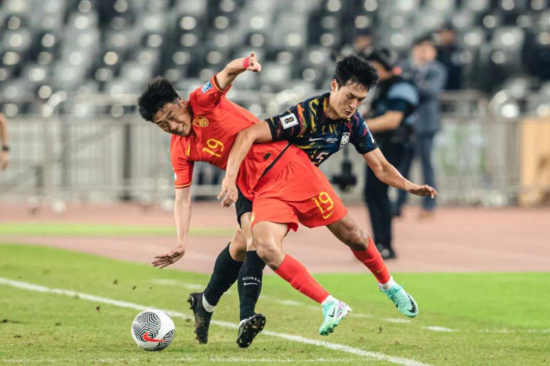 中韩足球,差距全方位_比赛_防守_中国队