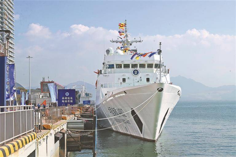 深圳首艘三千吨级海洋综合执法船入列_中国_船舶_建设