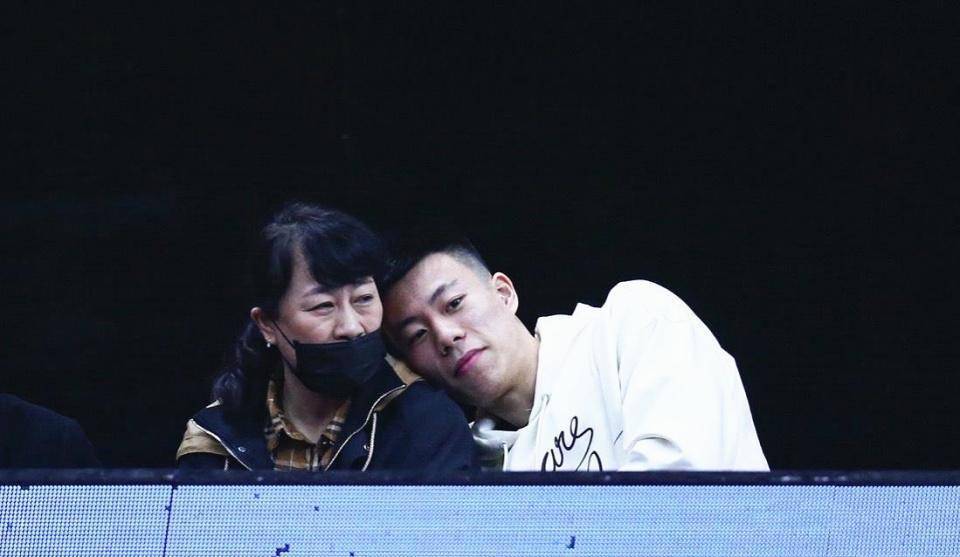 王芳被撤职!或与张镇麟事件有关_沃特斯_比赛_中国篮协