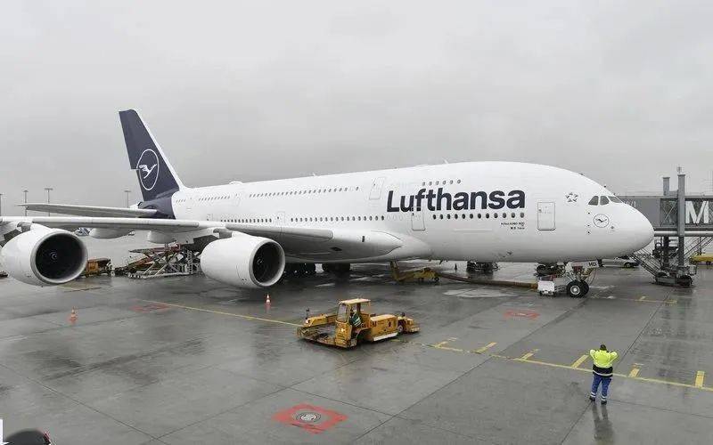 汉莎第5架a380恢复运营!_机场_航空_广告