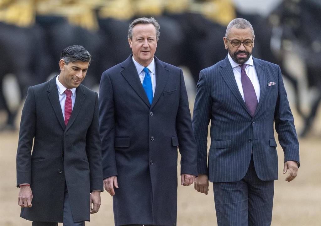 保守党支持率比工党低了约20个百分点11月12日,作为英国前首相的