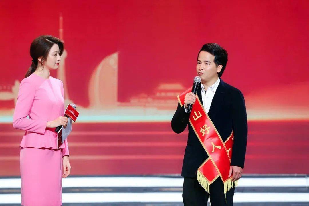 诚实守信佛山好人陈健帆多年来坚持诚信经营,在退烧药一药难求时主动