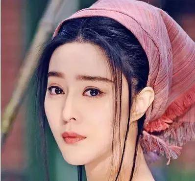 迪丽热巴与范冰冰同框,网友惊呼:还是更喜欢她!_迪丽热巴_美女_演技