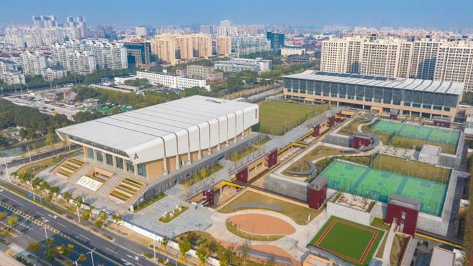 公益开放公益定价,浦东南片大型体育设施周浦体育中心今起运营_运动