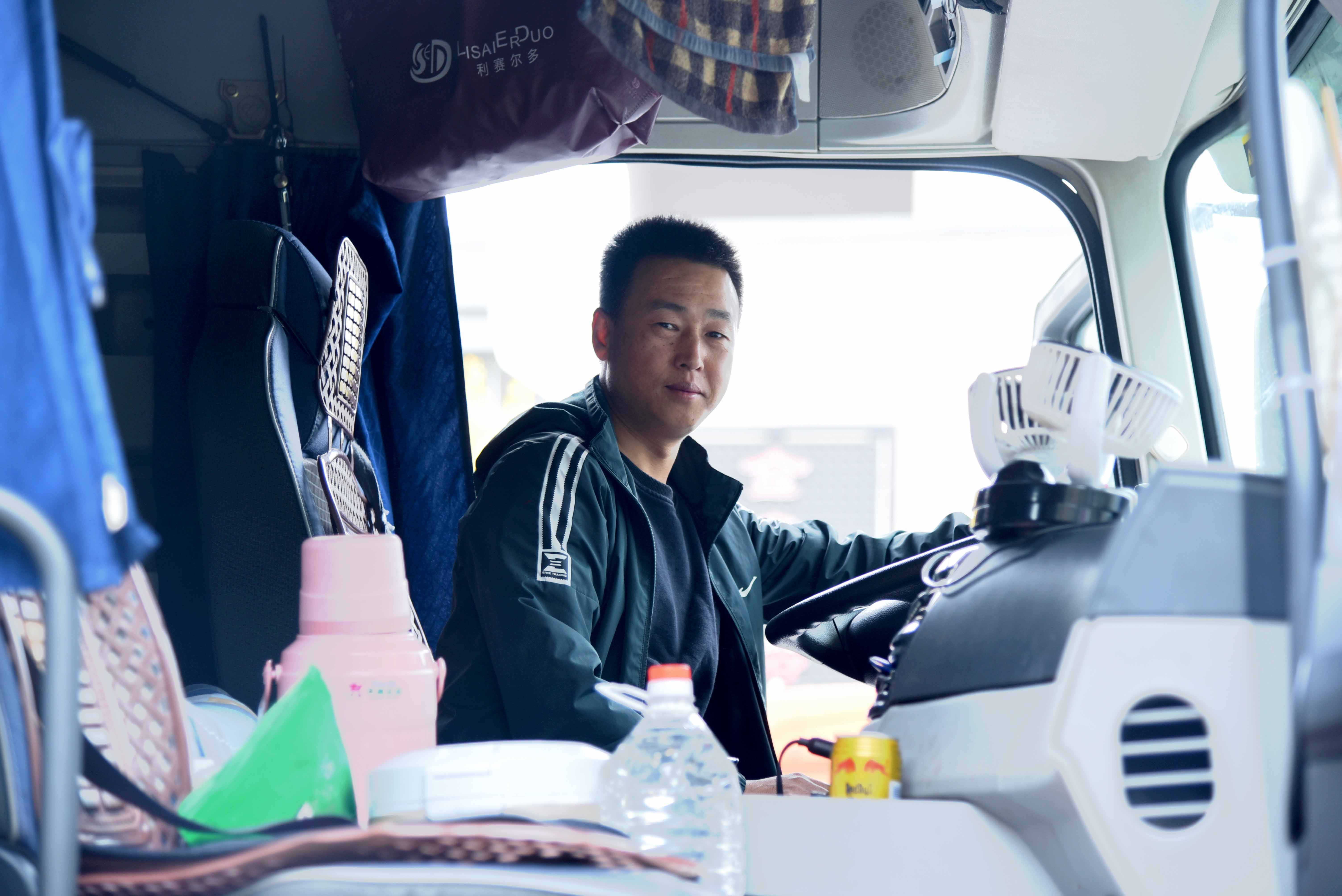 【高质量蹲点调研采访】外地货车司机自发宣传遵义,咋回事?