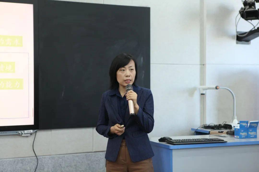 "集团化背景下普通高中学校特色课程建设的实践创新"工作会在交大附中