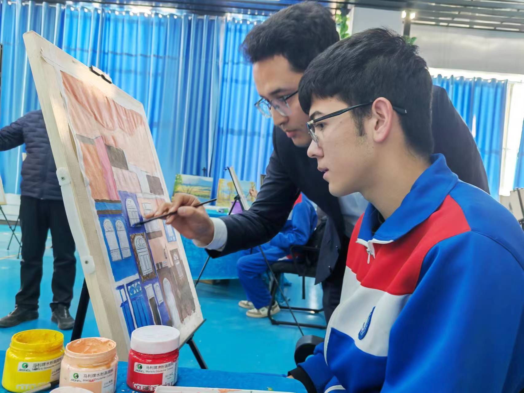 喀什技师学院学生图片图片