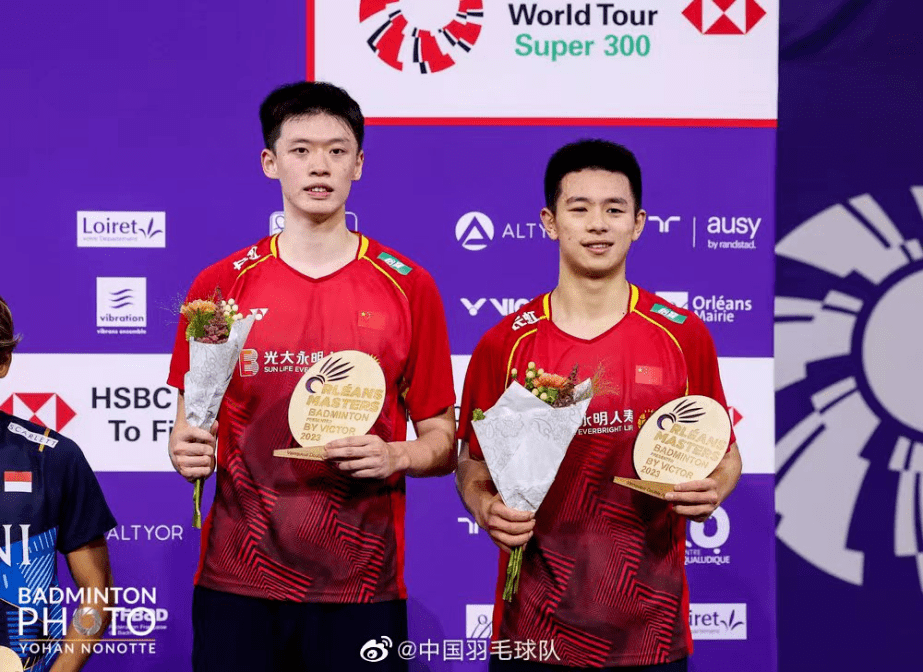 淮北"00后"小伙刘毅闪耀世界大赛赛场_中国羽毛球_男双_陈柏阳