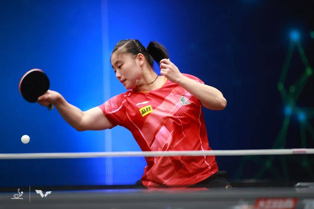 女队派出了蒯曼,陈熠,覃予萱,徐奕的阵容.