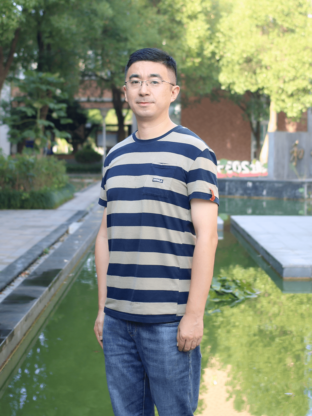 恩师如灯,照亮前路——桐乡二中高三班主任介绍_教育_教学_格言