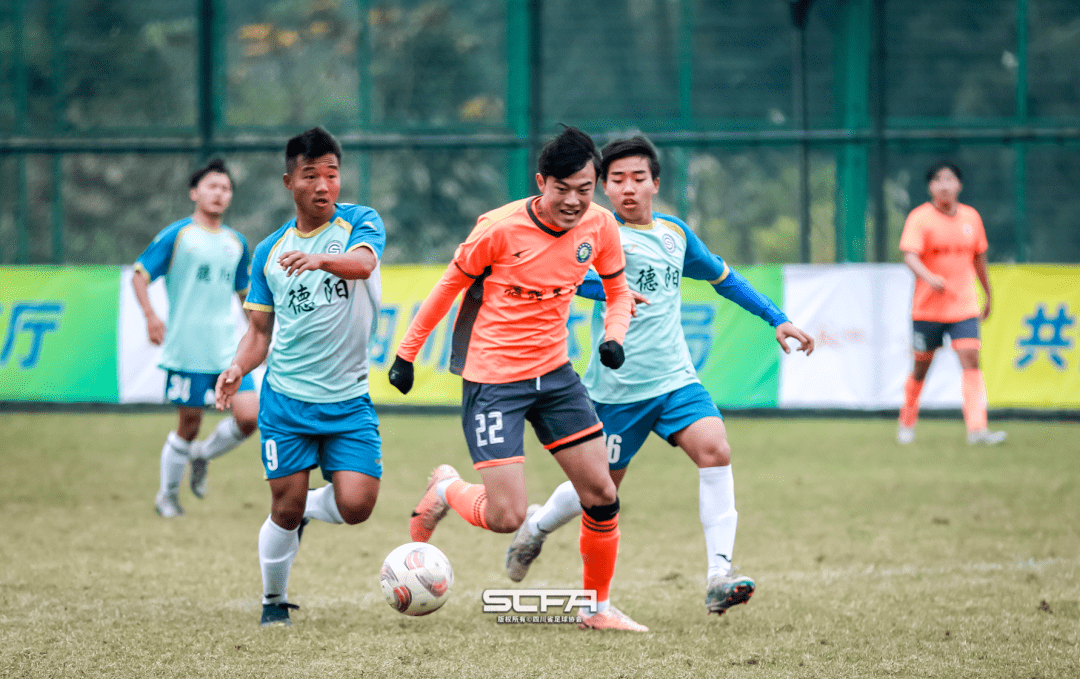 第四届"贡嘎杯"足球高中男子组预赛圆满结束 8支队伍晋级总决赛_四川