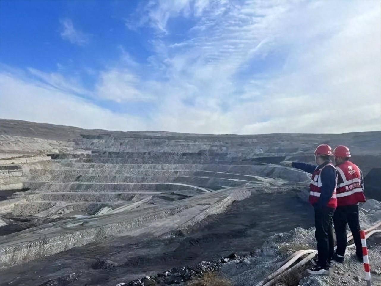 又一煤矿开采方式井工转"露天/井工".