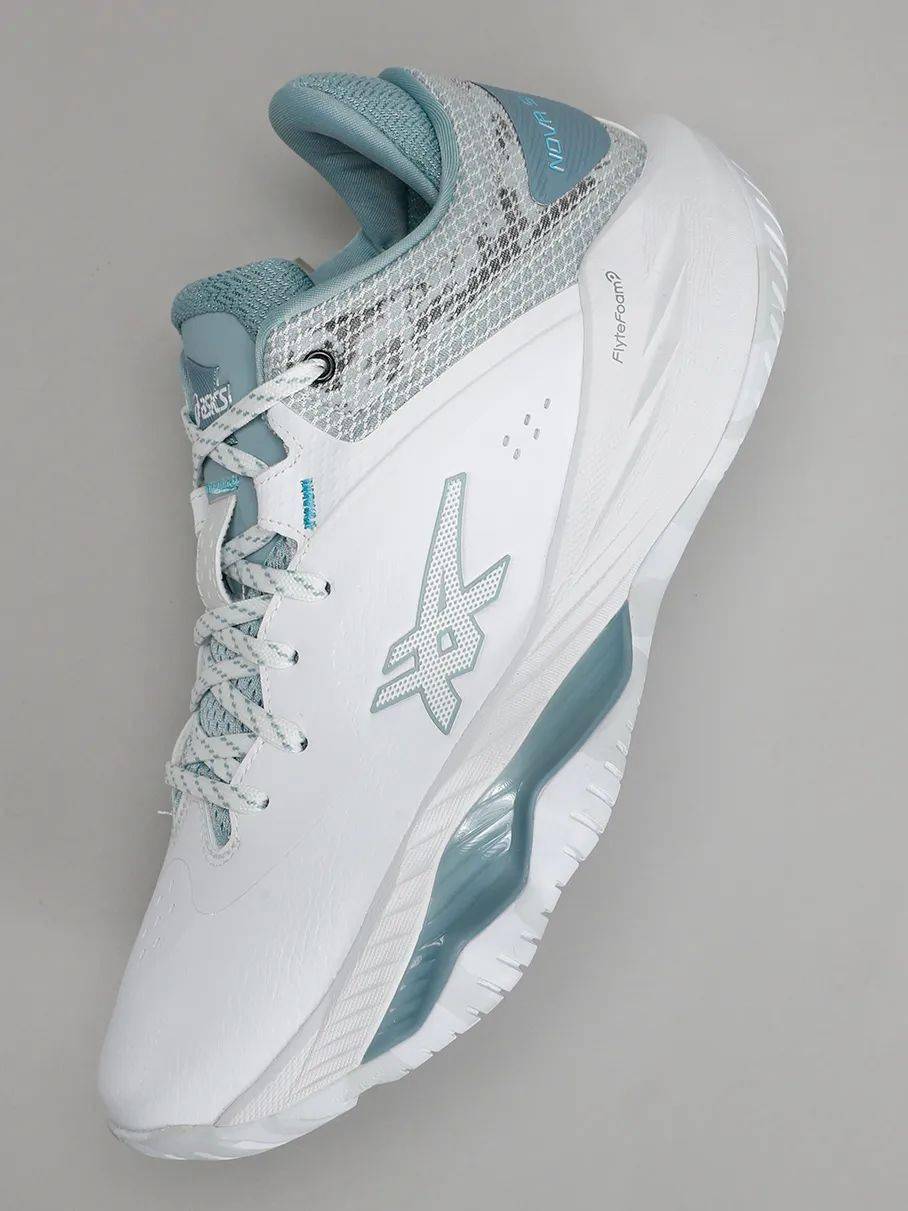 快传开箱 | 亚瑟士nova surge low_材质_后跟_运动