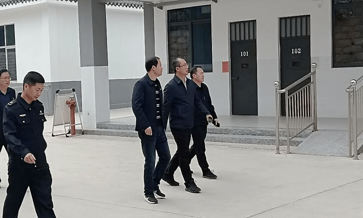 落实"两个责任",筑牢食品安全防线——县委副书记,县长李黎到丘北县