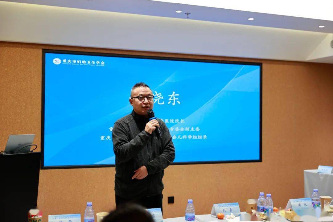 重庆市妇幼卫生学会非公专委会副主委,重庆金童佳儿童医院何晓东院长