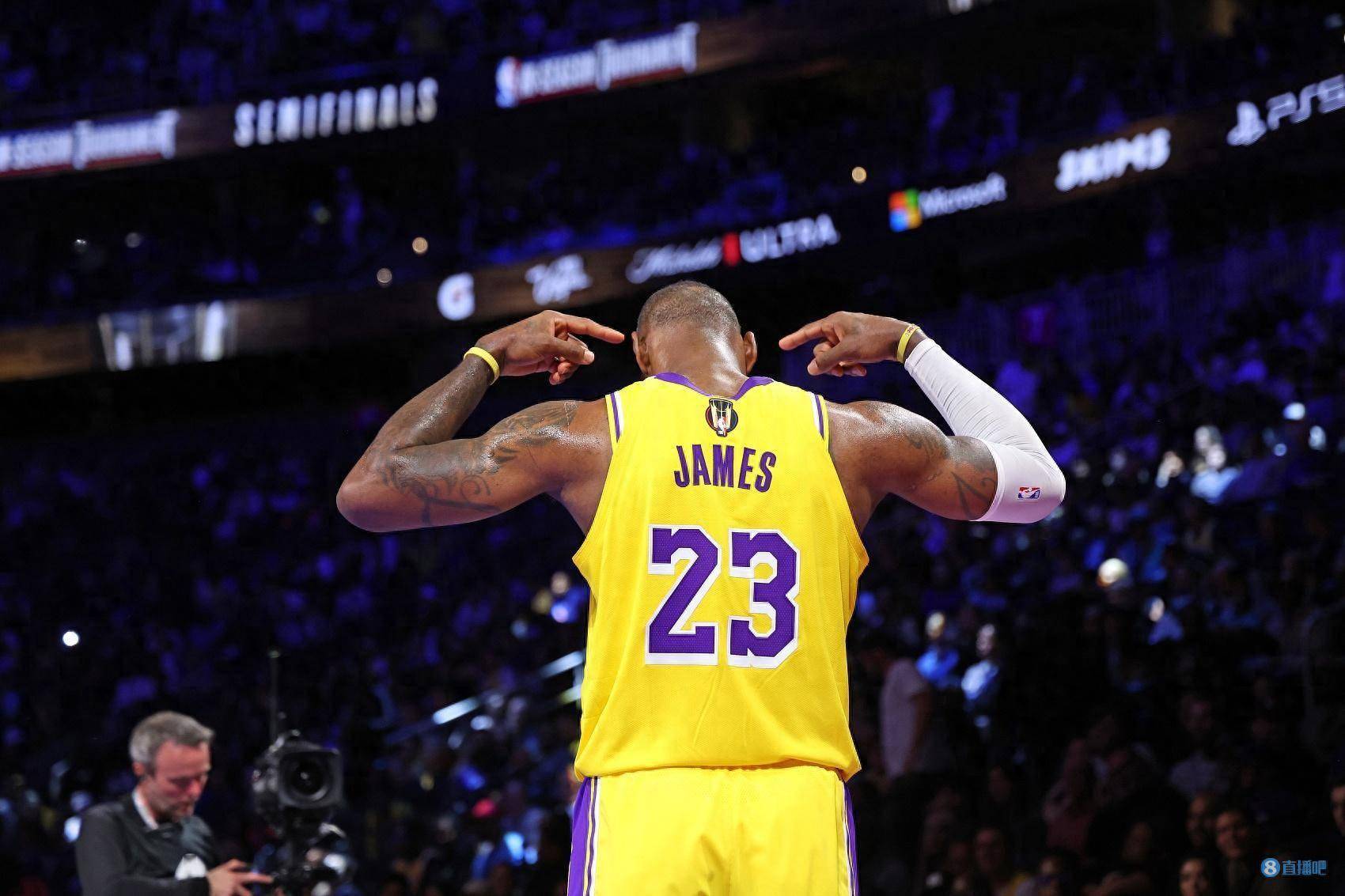 卡莱尔:詹姆斯仍处于巅峰 他是nba历史拉什莫尔山上的球员之一_湖人