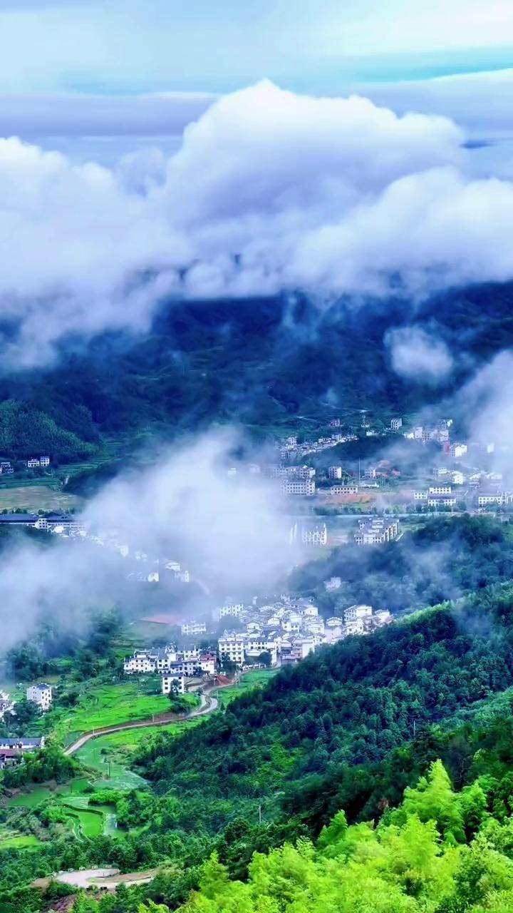雨后的灵山如诗如画!云雾缭绕人间仙境 上饶灵山玉龙瀑布 旅行推荐官