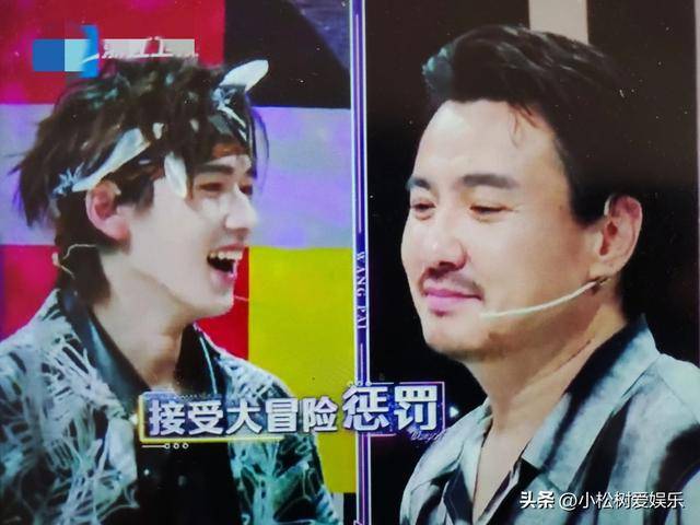 沈腾宋亚轩综艺现场连线好友,沈涛的站位,暴露出娱乐圈人情世故_吴京