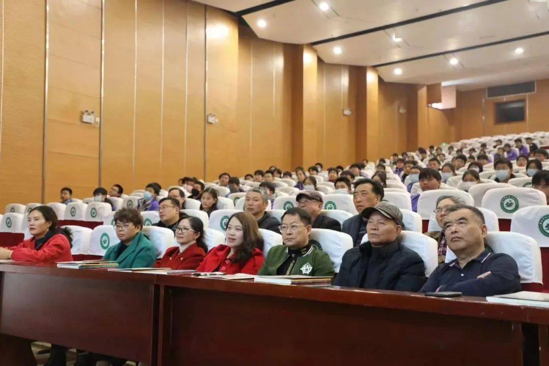 兴华昭阳湖初级中学马永波诗歌朗诵会圆满完成_诗友_几位_诗集