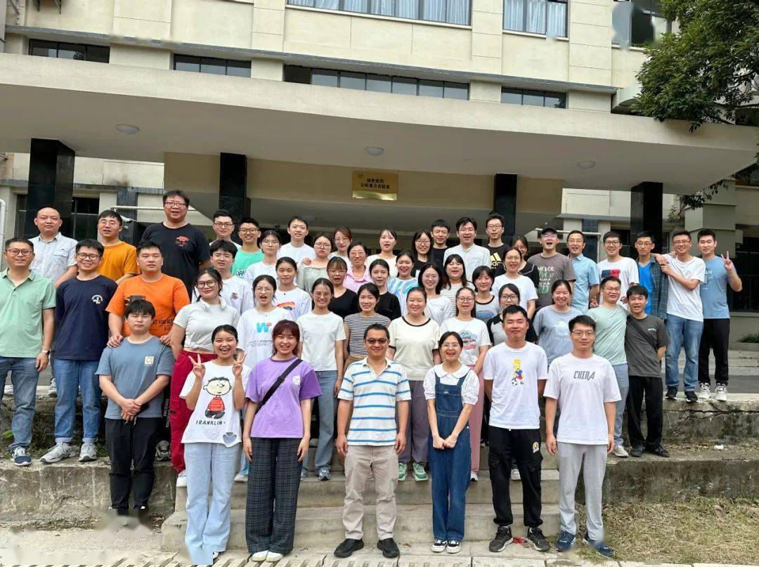 我校学生在国际知名期刊发表论文_张义_过程_科研